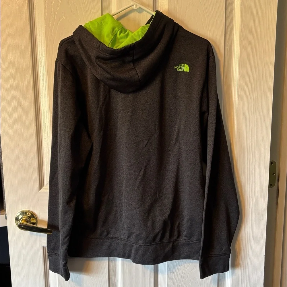Men’s North Face Hoodie